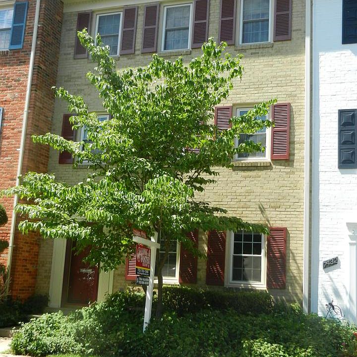 1st image of 7434 Hallcrest Dr