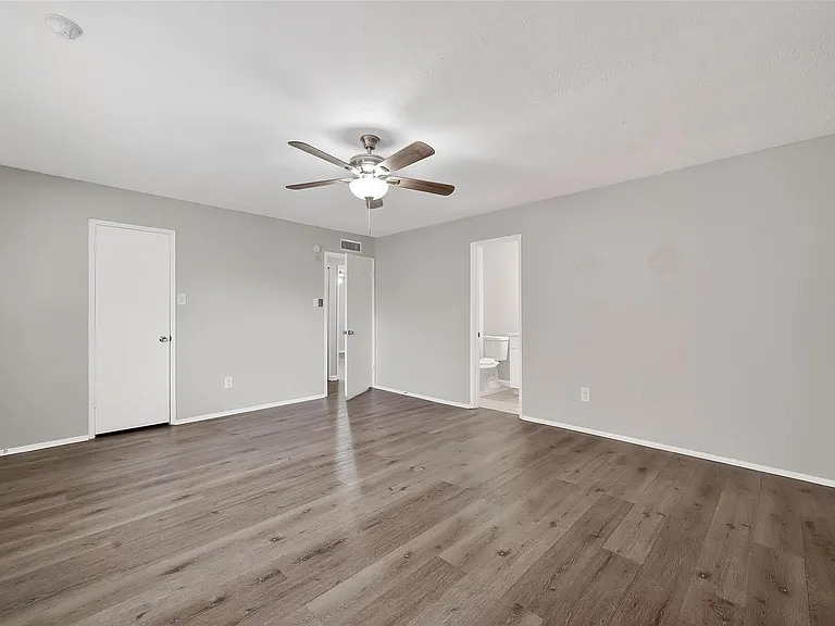 14034 Lourdes Dr — Photo 19