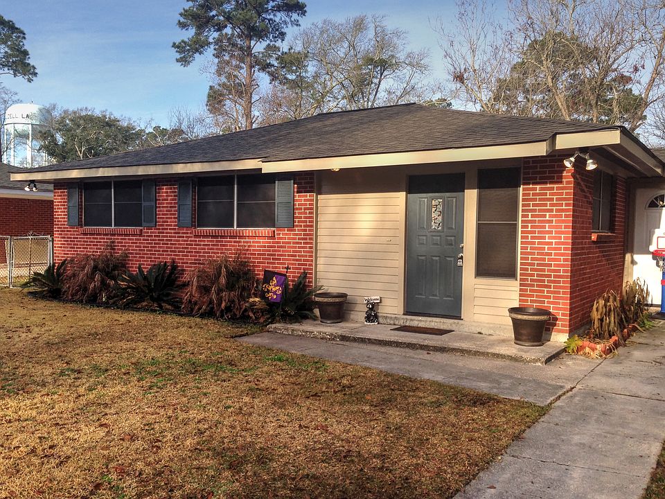 2nd image of 3237 College St