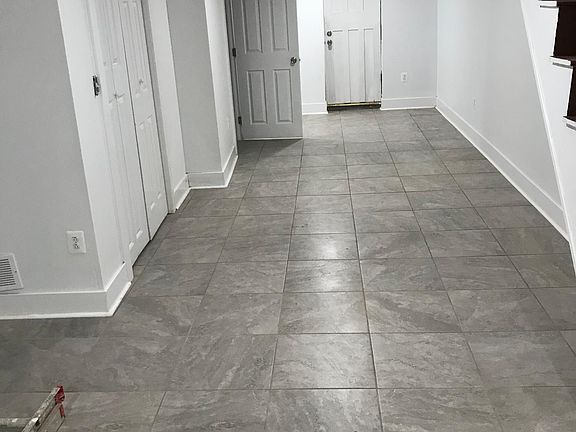 4th image of 5436 Larchwood Ave