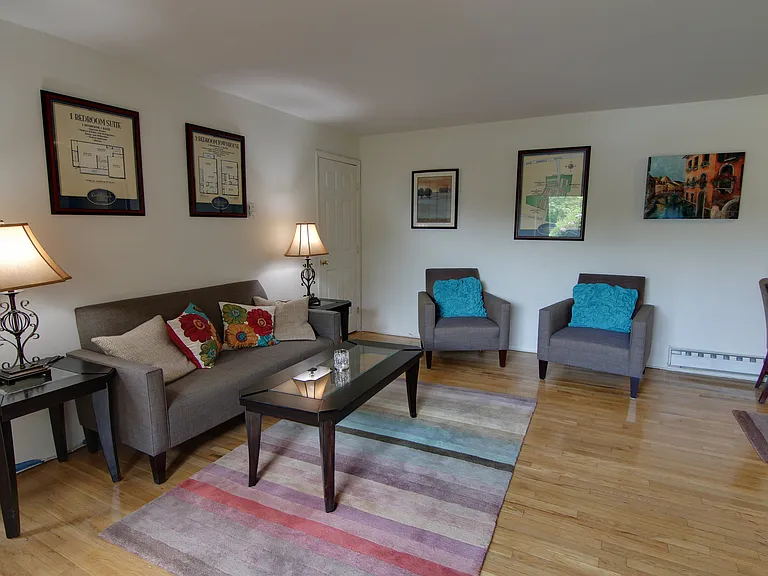 Kimberwyck Village Apartments — Photo 16