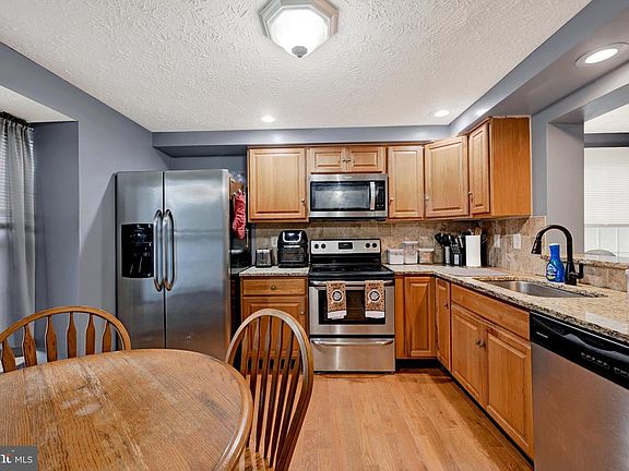3rd image of 1300 E Spring Meadow Ct