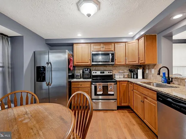 1300 E Spring Meadow Ct, Edgewood, MD 21040