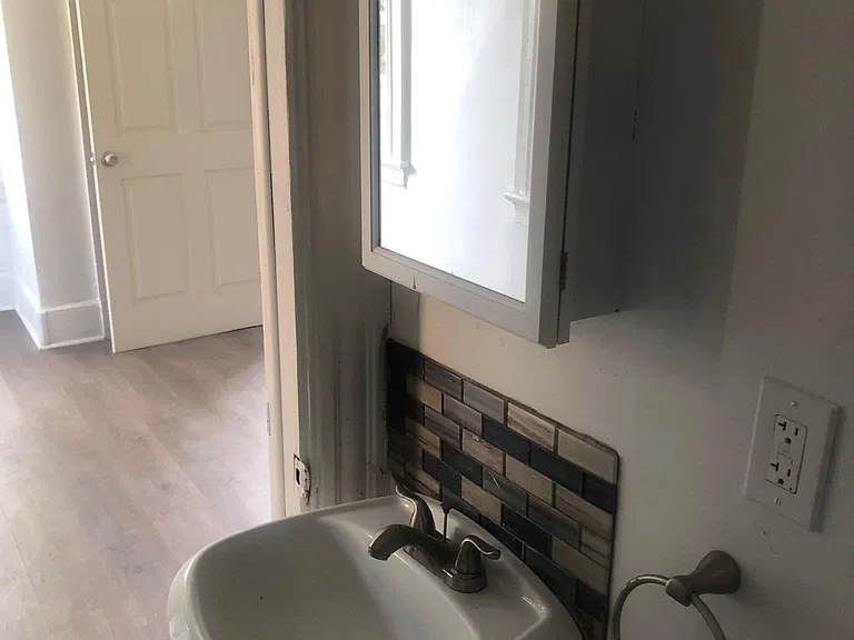 189 Hillside Ave #1B — Photo 8