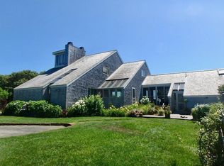 7 Maple Hill Dr, Aquinnah, MA 02535