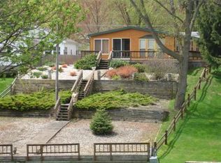 54593 Park Ln, Eau Claire, MI 49111