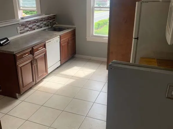 79 Newington Ave, New Britain, CT