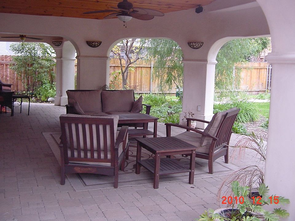 Grand patio, outdoor room