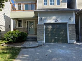 107 Charest Pl, Whitby, ON L1M 2B3
