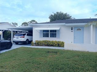 62 Heath Aster Ln, Lehigh Acres, FL 33936
