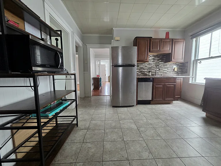 19 Leavitt St #2 — Photo 2
