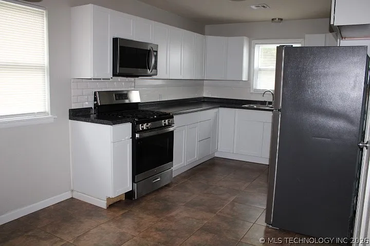 3 bed, 1.0 bath, 962 sqft, $1,195 — Photo 4