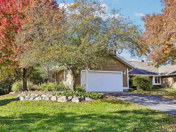108 Harrogate DRIVE, Waukesha, WI 53188