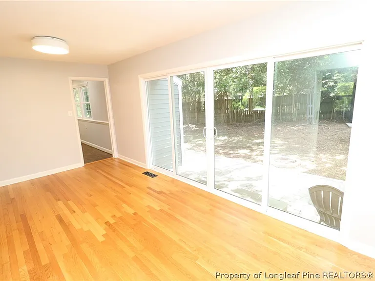 1009 Dogwood Ln — Photo 17