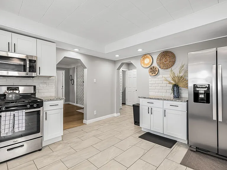 14926 E Ten Mile Rd — Photo 15