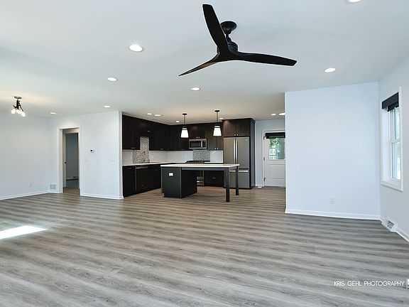 4th image of 36288 S Nathan Hale Dr