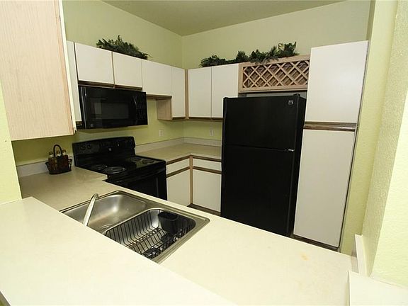 4th image of 2648 Robert Trent Jones Dr APT 217