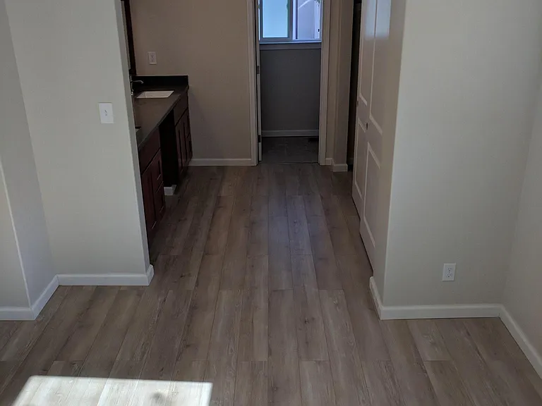 1925 Hackett Ave #1 — Photo 15