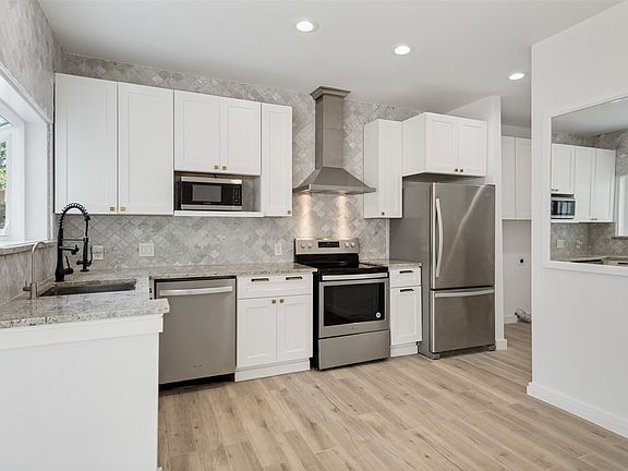 5th image of 6220 Bentwood Trl APT 601