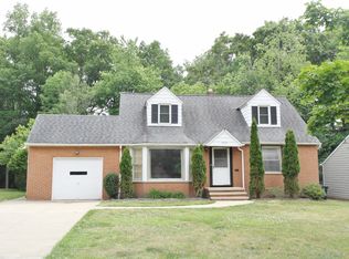 4820 Ridgebury Blvd, Lyndhurst, OH 44124
