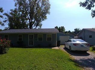 1734 Parklane Dr, Cahokia, IL 62206