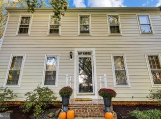 1636 Stowe Rd, Reston, VA 20194