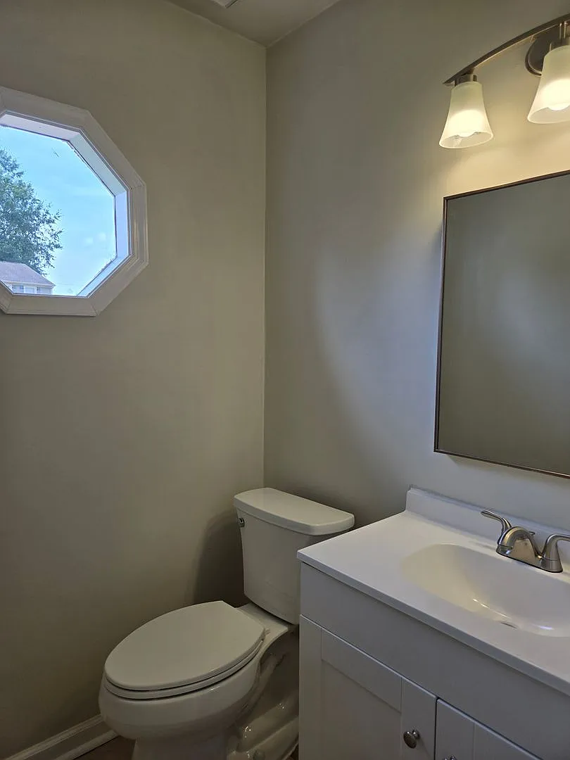 Beautifful 4 bedroom single family house in the Salem Lakes area of VA Beach — Photo 4