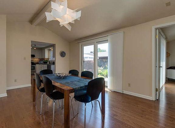 5th image of 216 Wedgewood Dr