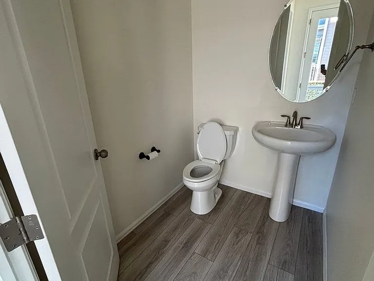17612 Cherokee St — Photo 14
