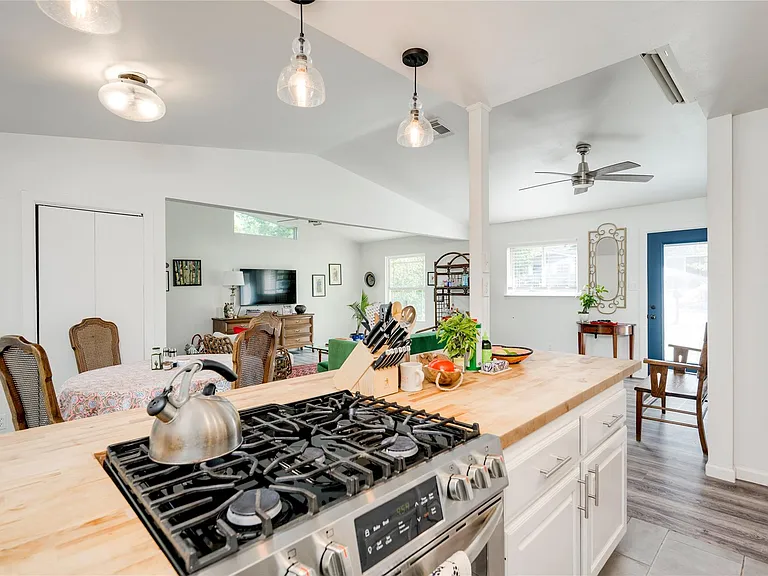 5300 Halmark Dr — Photo 16
