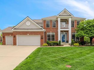 4207 Honeysuckle Ln, Zionsville, IN 46077