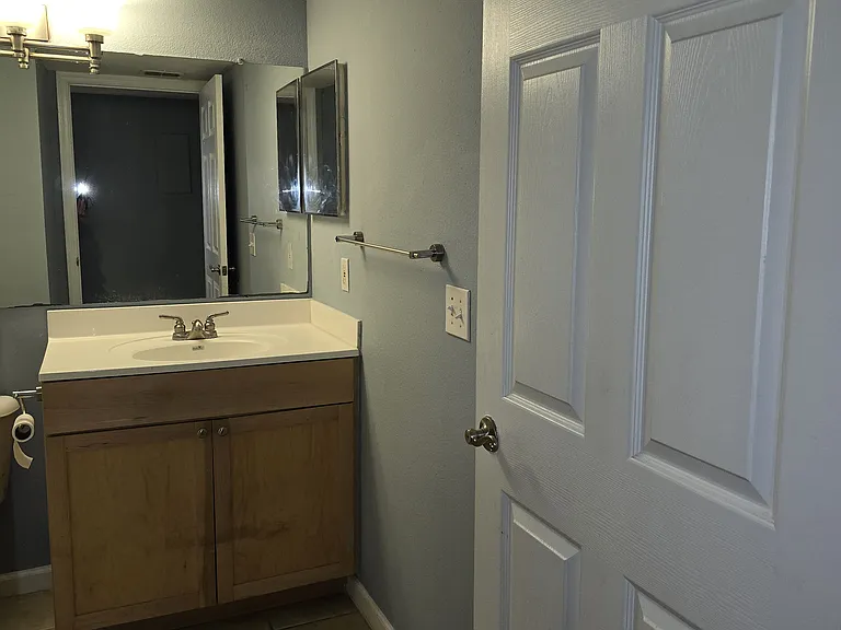 2500 Winding Creek Blvd #E205 — Photo 20