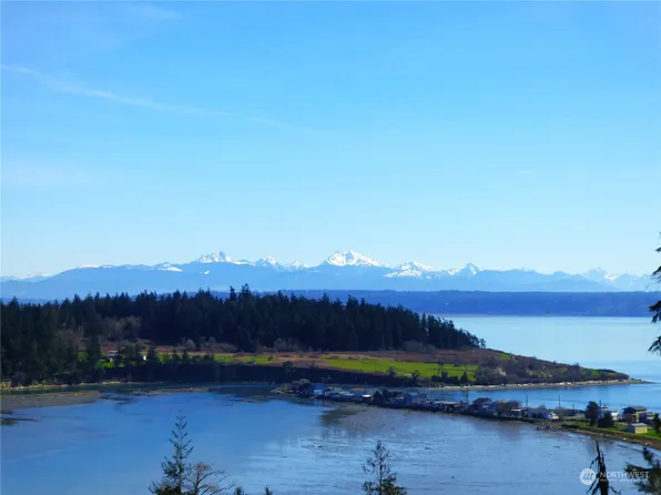401 Vesper Way, Camano Island, WA 98282