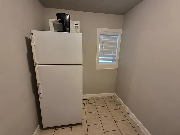 115 Caldwell St #8 — Photo 10