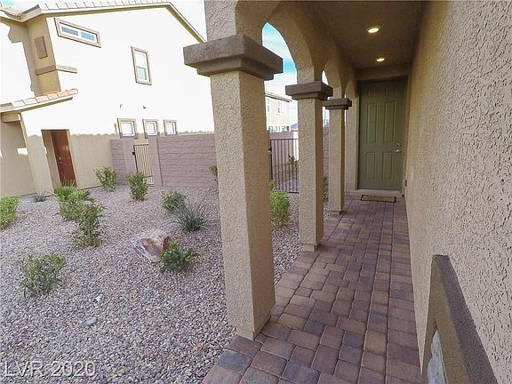 3rd image of 5289 Ardley Ave