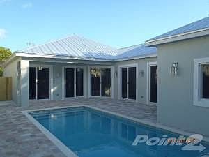 Paver Court yard with Swimming Pool