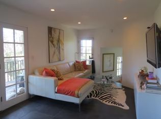 3010 Lake Glen Dr #2, Beverly Hills, CA 90210