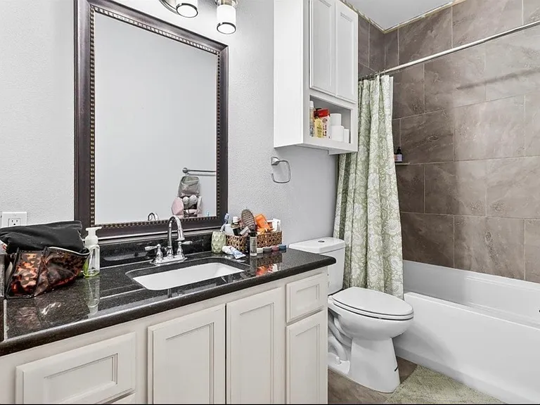 6402 Williams Dr #A — Photo 22