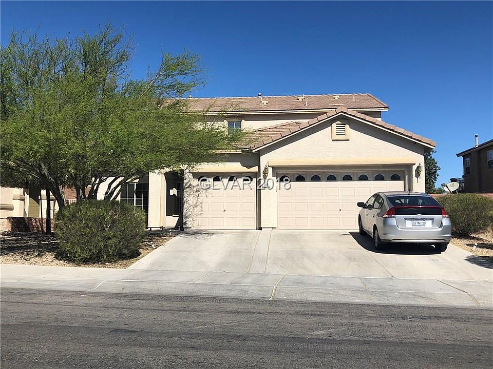 1st image of 305 Everett Vista Ct