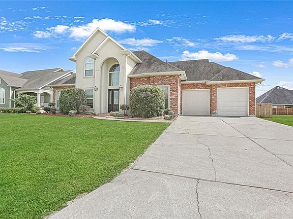 3rd image of 103 Dogwood Ct