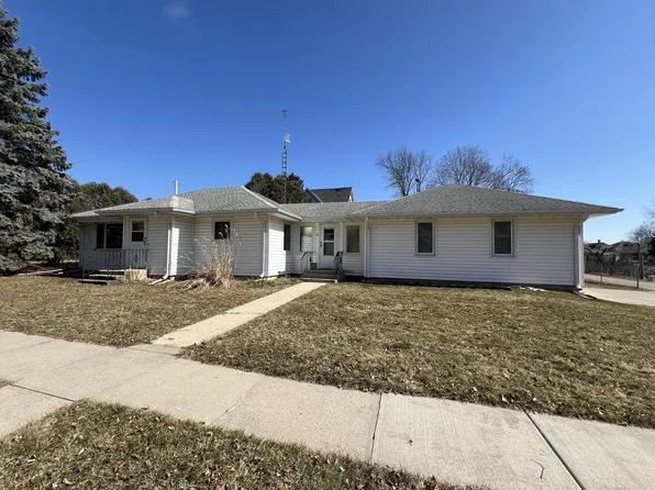 74 Shirley STREET, Fort Atkinson, WI 53538