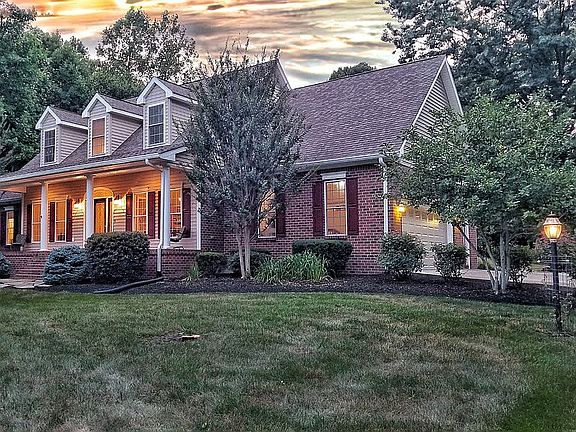 2nd image of 1342 Overton Dr
