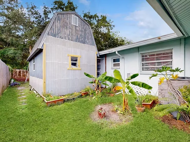 4017 Audubon Dr — Photo 2