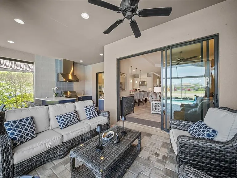 9361 Terresina Dr — Photo 24