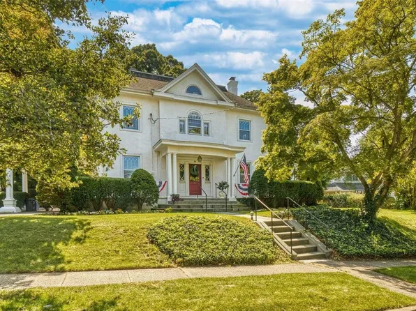 32 Reid Avenue, Port Washington, NY 11050