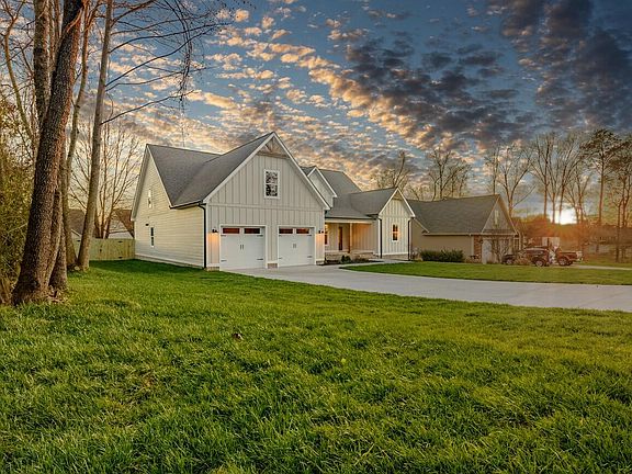3rd image of 55 Mason Ln