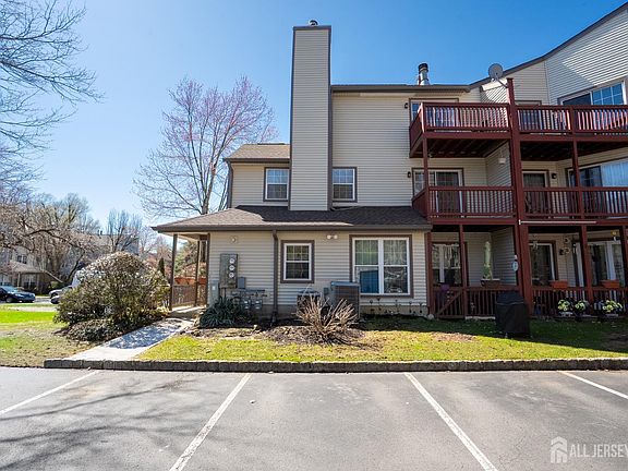 3rd image of 6202 Cedar Ct