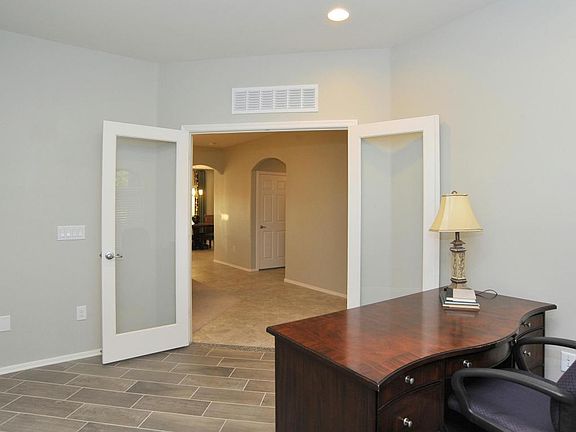 5th image of 60567 E Flank Strap Dr