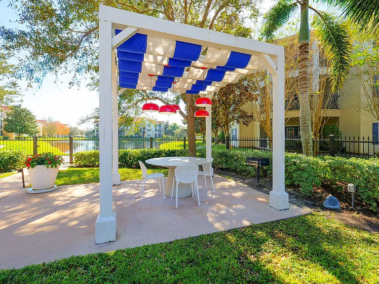 Saratoga Place — Photo 19