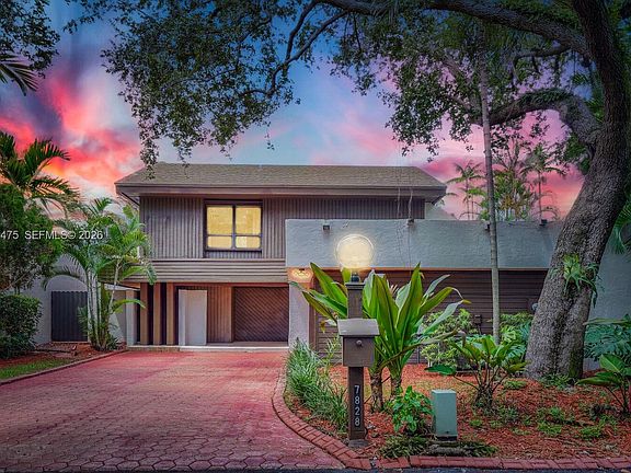 3rd image of 7828 SW 118th Ct
